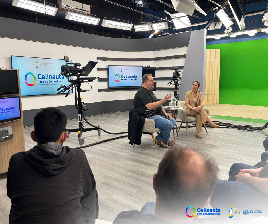 Frei Gustavo Medella destaca o papel do jornalista na promoção da verdade e da união durante encontro com comunicadores da Rede Celinauta